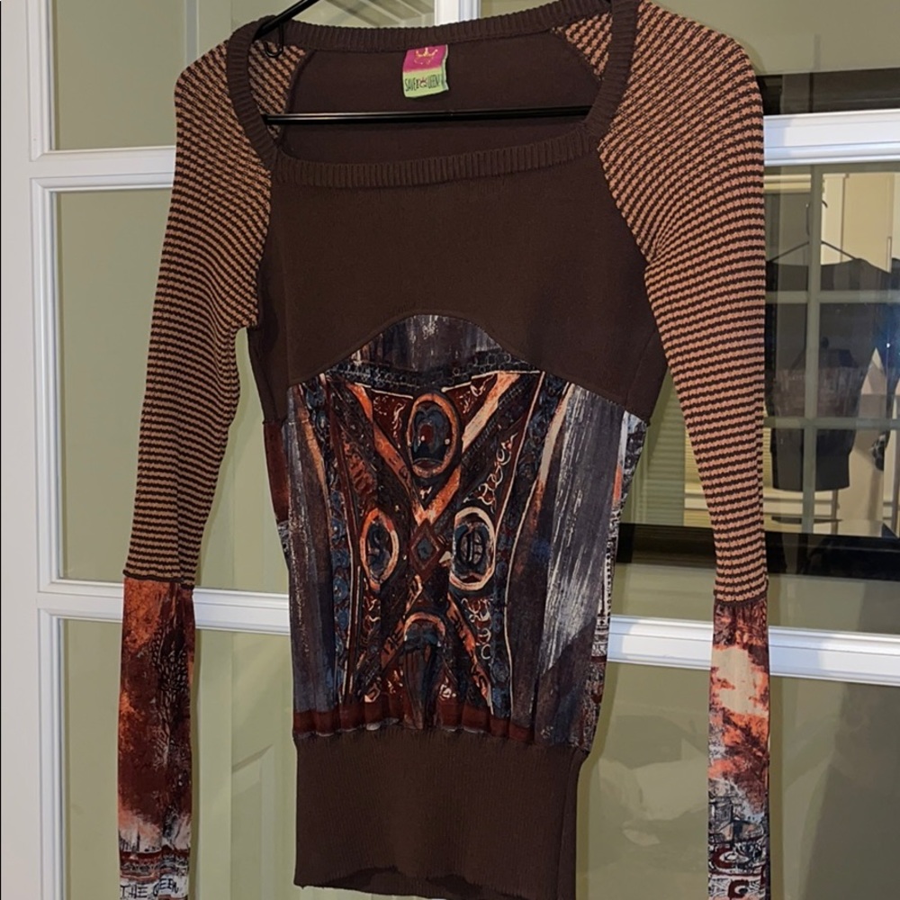 Save the Queen Sweater. S.